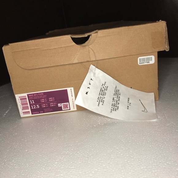 Air Force 1 - Picture 6 of 7